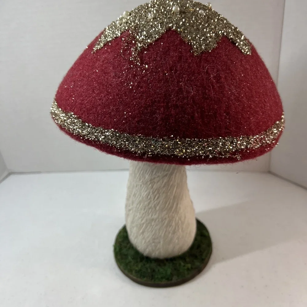 Glittered Wool Felt Mushroom 12